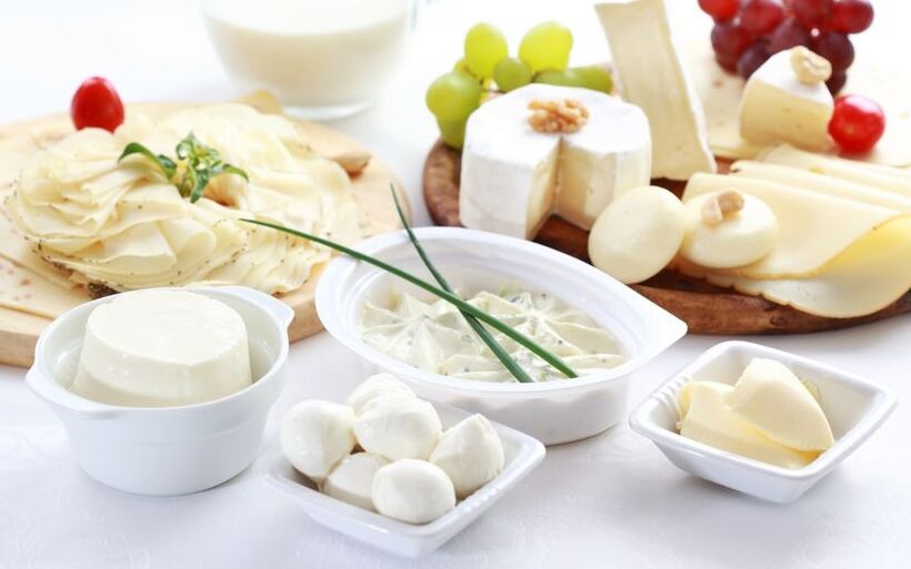 The fifth day of the 6 petals diet is dedicated to the use of cottage cheese, yogurt and milk. 